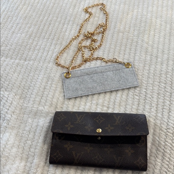 Louis Vuitton Brown Monogram Canvas Crossbody Bag with Gold Chain - Picture 9 of 14